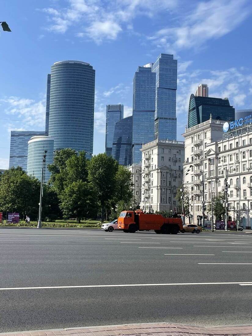Кутузовский проспект: не даром помнит вся Россия!
